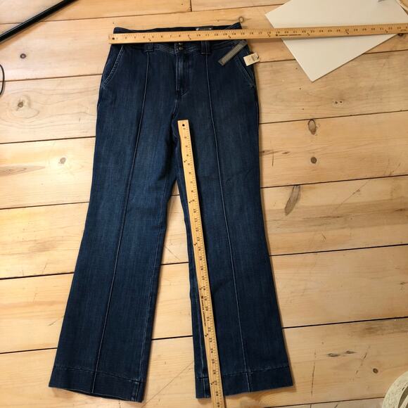 Talbots NWT Women's Petite Flare Jean Size 6P - Picture 8 of 11
